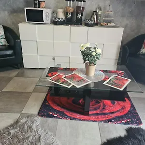 Petalo Rosso Apartment